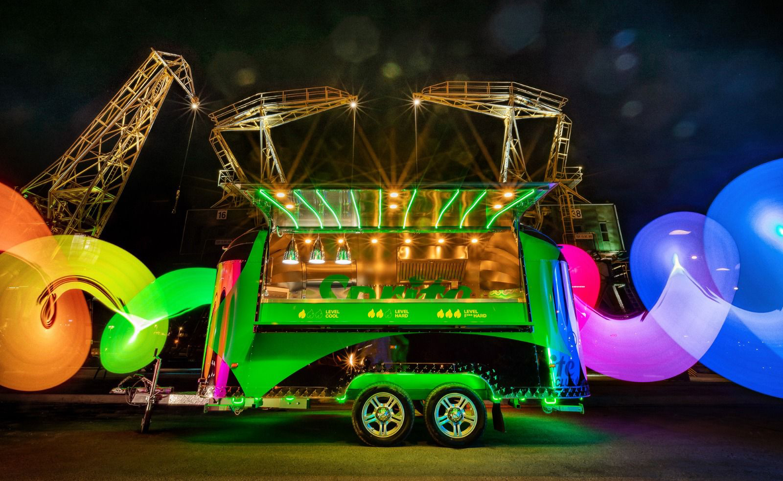 przyczepa gastronomiczna w amerykańskim stylu