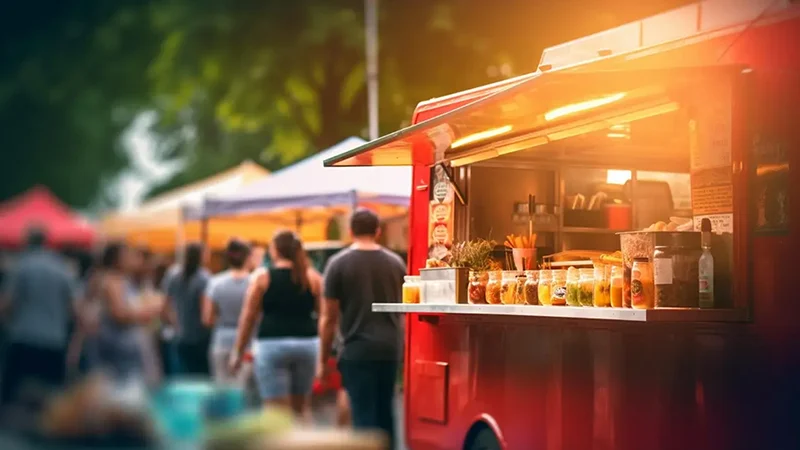 Vērts zināt 7 food truck poradnik SHINE - American Food Trucks
